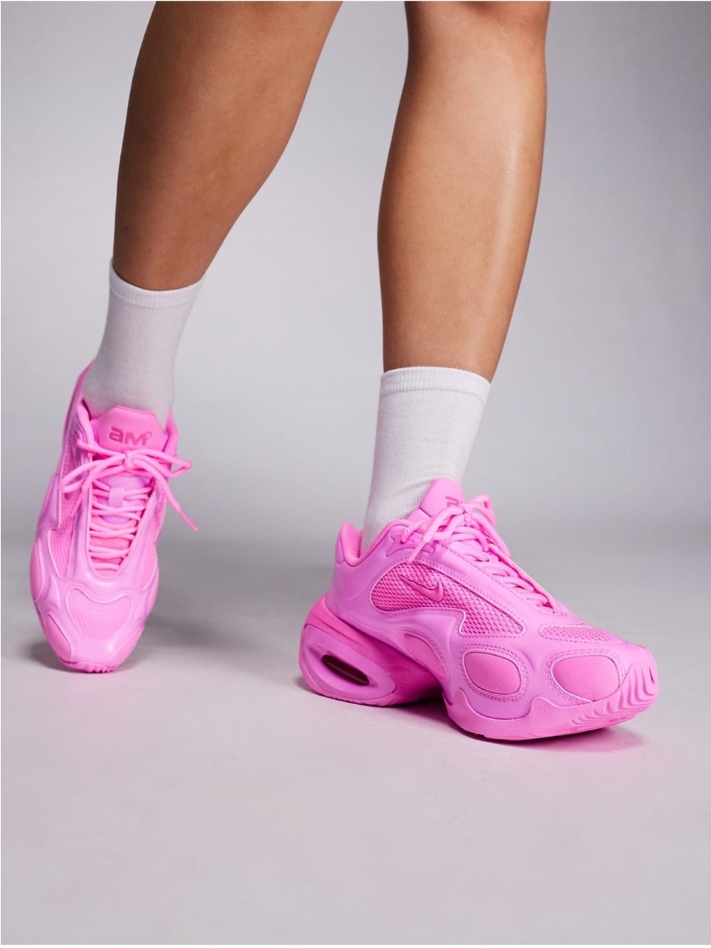 NWOT Nike womens air max muse hot pink spell size 7 shoes sneakers